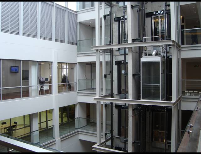 502M² OFFICE TO LET IN GREEN POINT